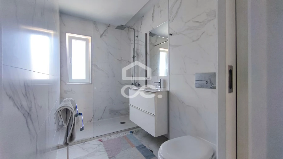 Apartamento T2 para Venda em Oliveira, São Paio e São Sebastião Foto 10