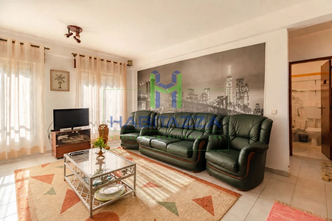 Apartamento T3 para Venda em Lagos (São Sebastião e Santa Maria) Foto 1