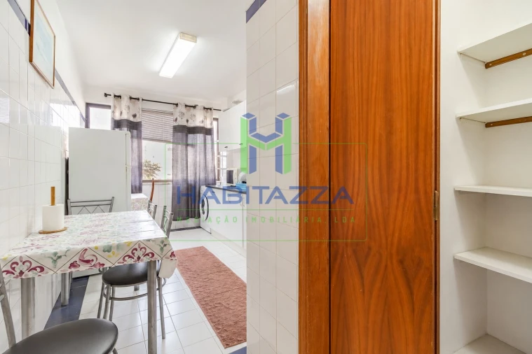 Apartamento T3 para Venda em Lagos (São Sebastião e Santa Maria) Foto 5