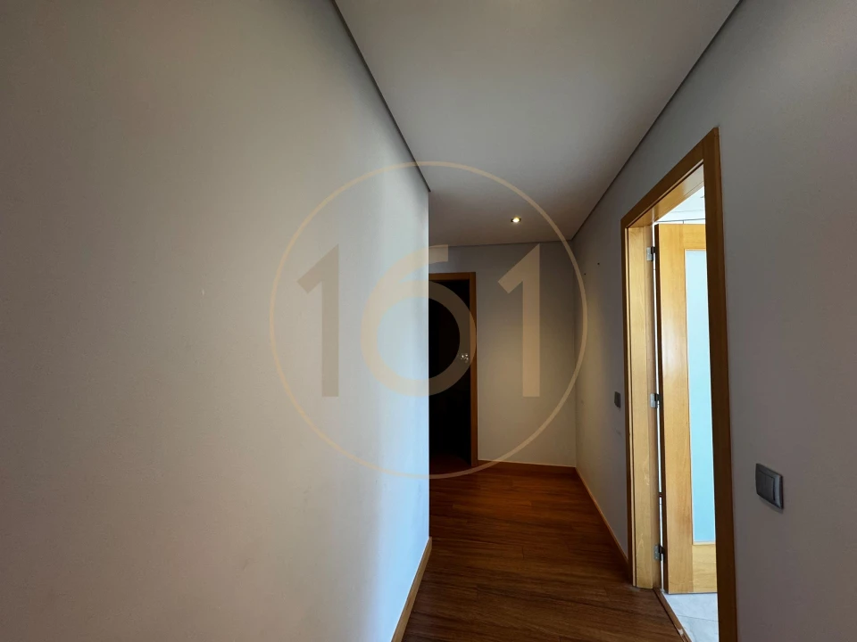 Apartamento T4 para Venda em Matosinhos e Leça da Palmeira Foto 8