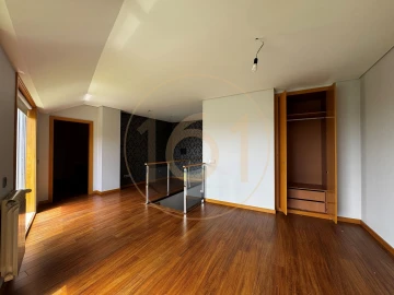 Apartamento T4 para Venda em Matosinhos e Leça da Palmeira