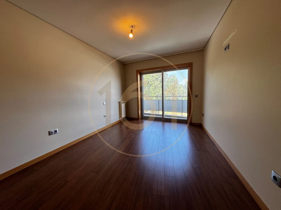 Apartamento T4 para Venda em Matosinhos e Leça da Palmeira Foto 13