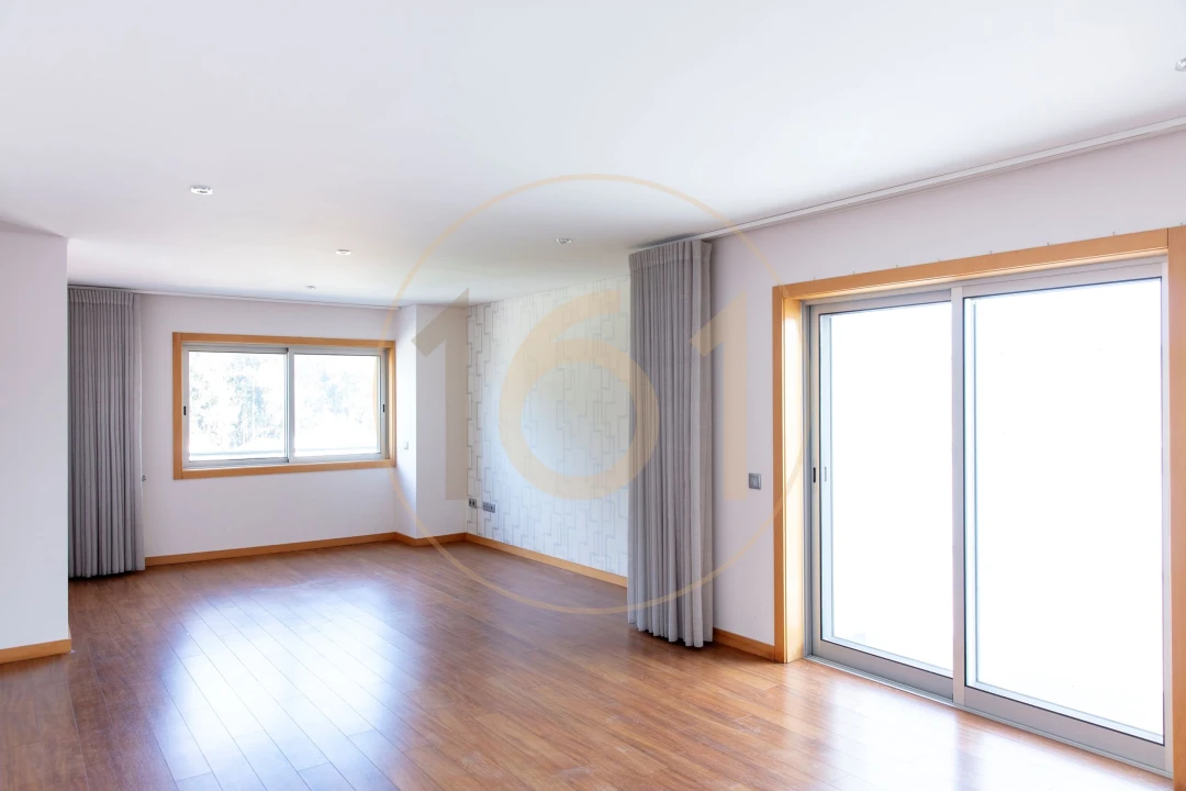 Apartamento T3 para Venda em Matosinhos e Leça da Palmeira Foto 1