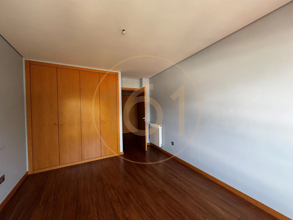 Apartamento T4 para Venda em Matosinhos e Leça da Palmeira Foto 11