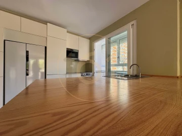 Apartamento T3 para Venda em Aldoar, Foz do Douro e Nevogilde