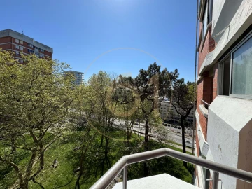 Apartamento T3 para Venda em Aldoar, Foz do Douro e Nevogilde