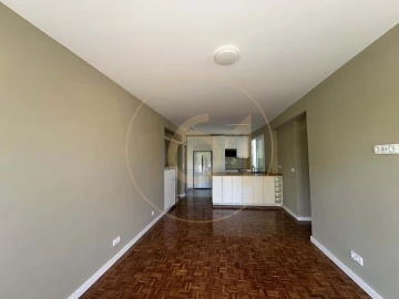 Apartamento T3 para Venda em Aldoar, Foz do Douro e Nevogilde
