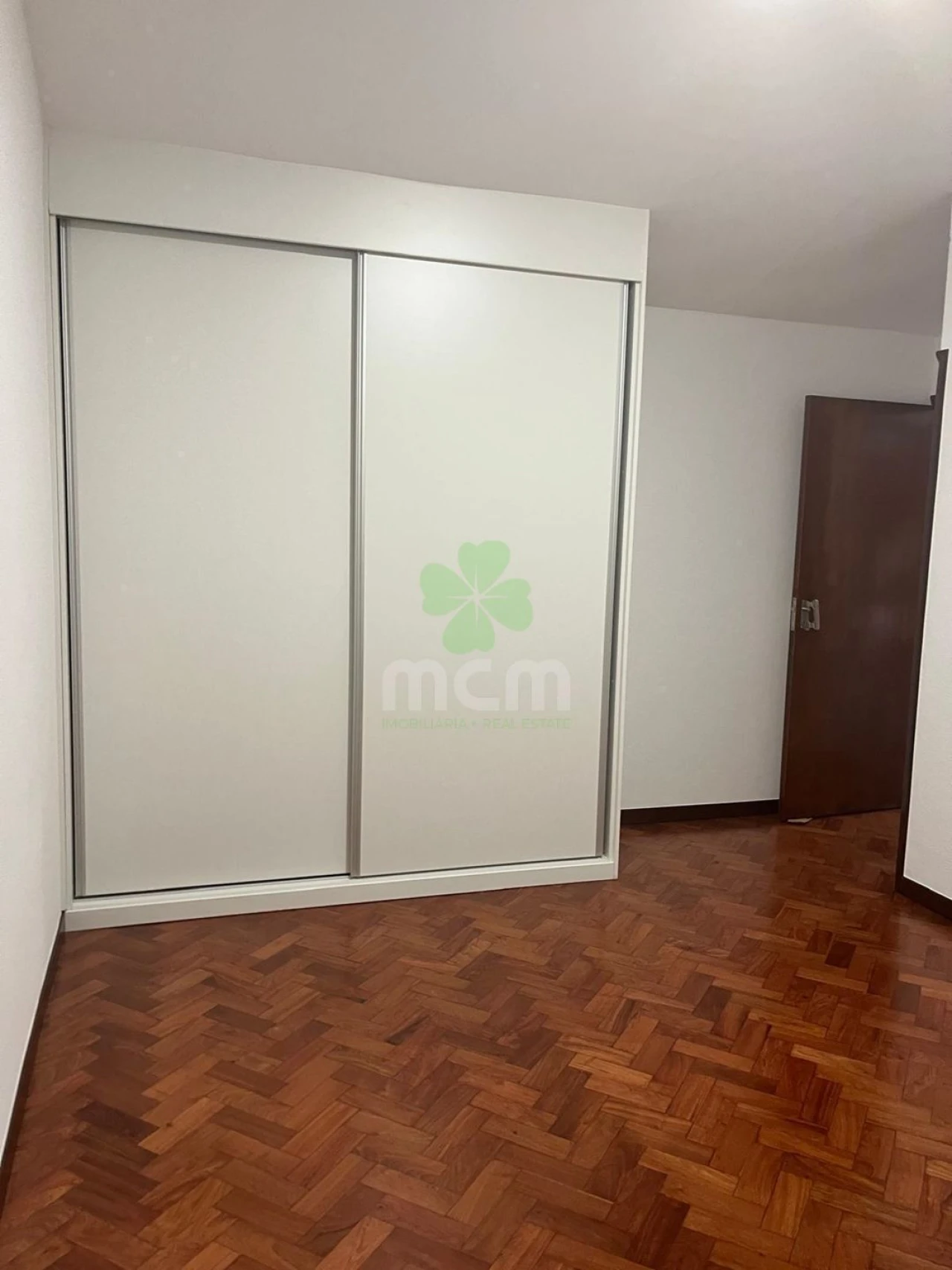 Apartamento T2 para Venda em Funchal (Se) Foto 4