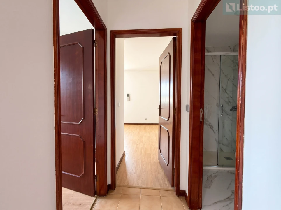Apartamento T2 para Venda em Oliveira do Douro Foto 5