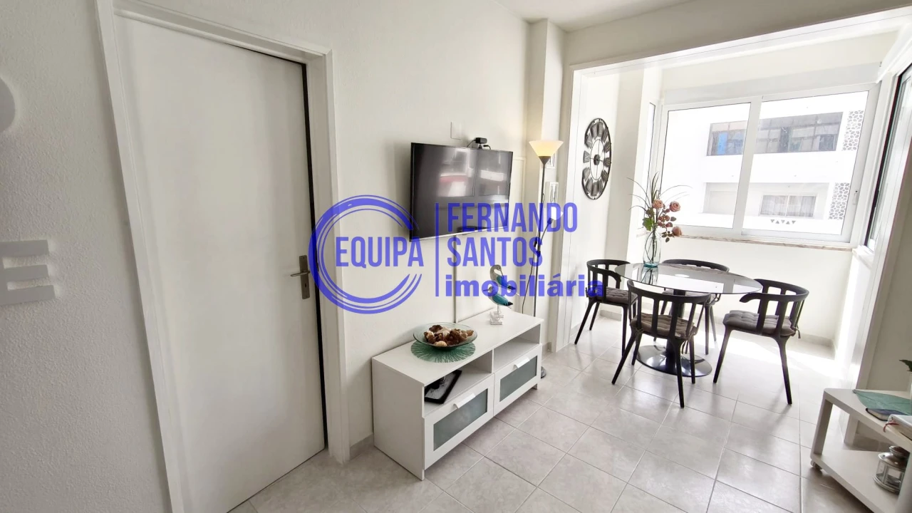 Apartamento T1 para Venda em Armação de Pera Foto 5