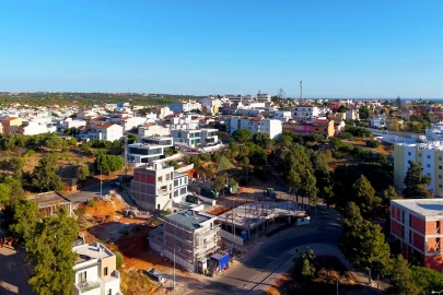 Moradia T3 para Venda em Estômbar e Parchal