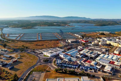Moradia T3 para Venda em Estômbar e Parchal