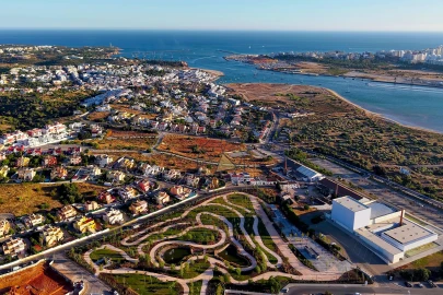 Moradia T3 para Venda em Estômbar e Parchal