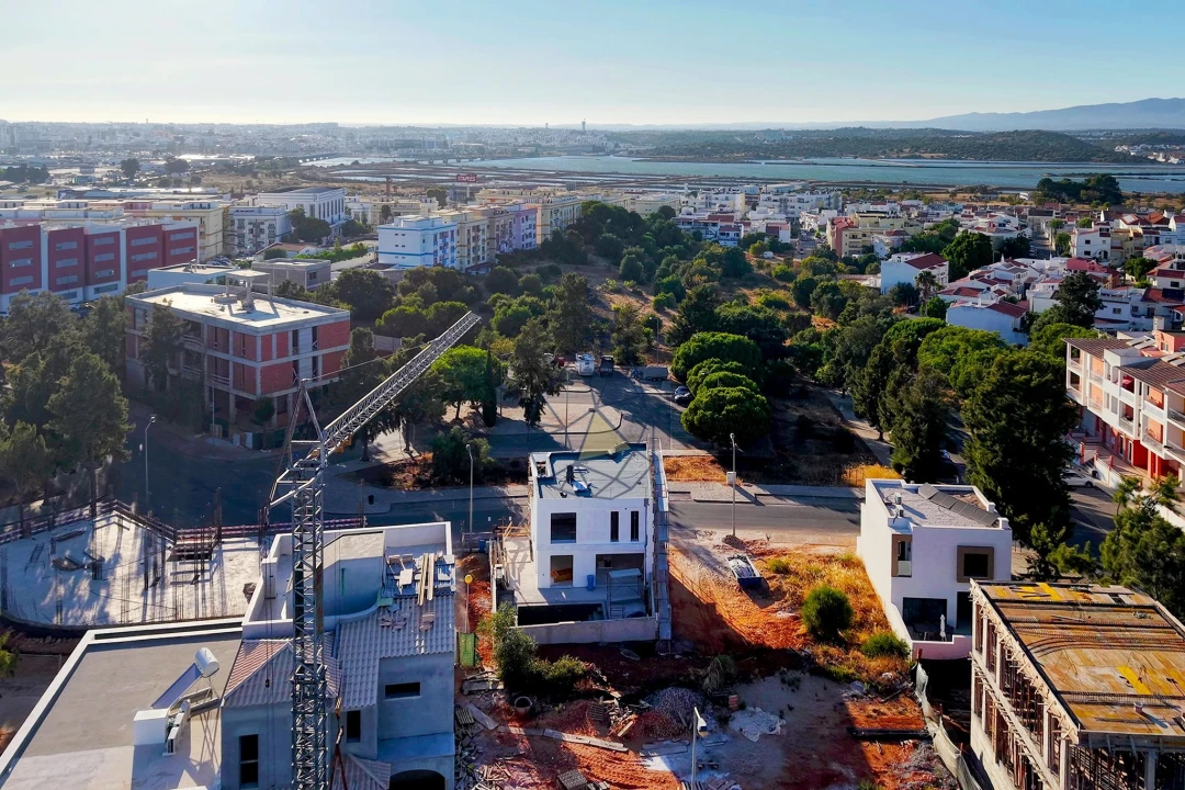 Moradia T3 para Venda em Estômbar e Parchal Foto 42