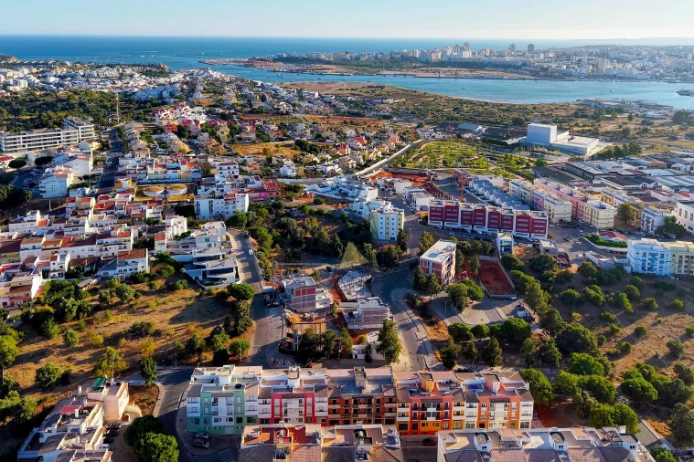 Moradia T3 para Venda em Estômbar e Parchal Foto 31