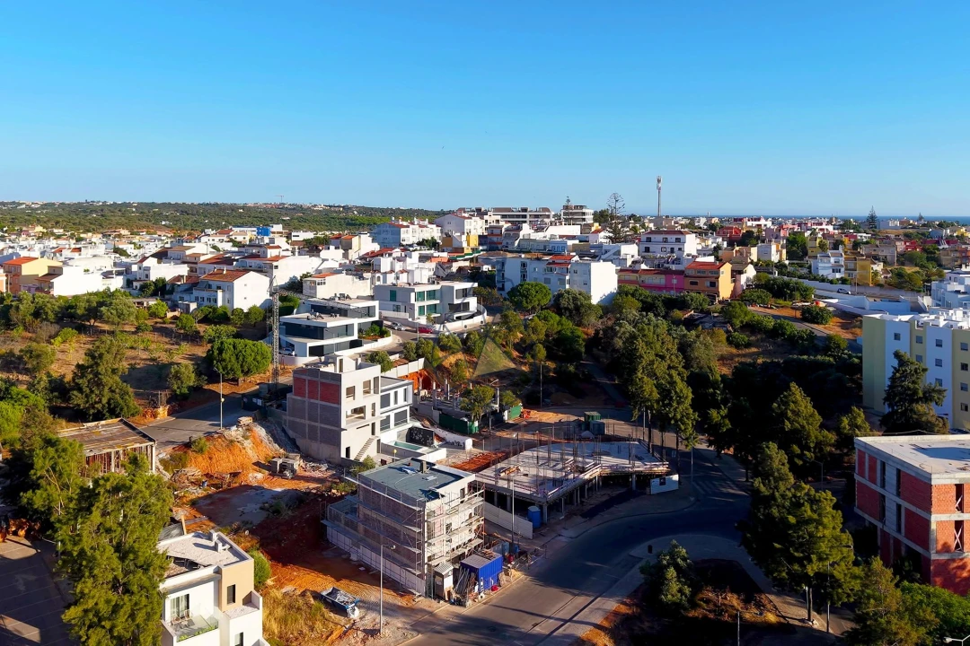 Moradia T3 para Venda em Estômbar e Parchal Foto 36