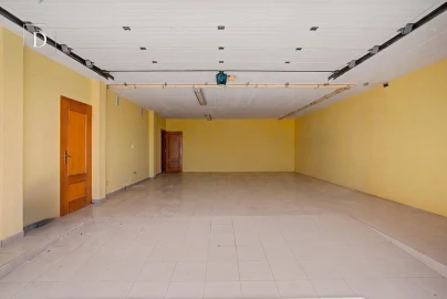 Moradia T4 para Venda em Albufeira e Olhos de Água