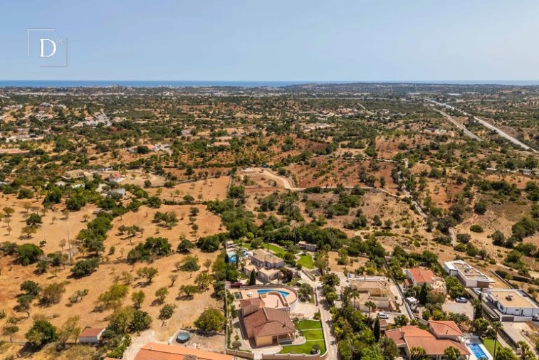 Moradia T4 para Venda em Albufeira e Olhos de Água Foto 46