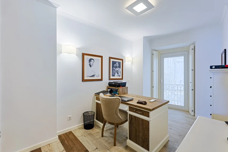 Apartamento T4 para Venda em Santa Maria do Castelo e Santiago e Santa Susana Foto 18