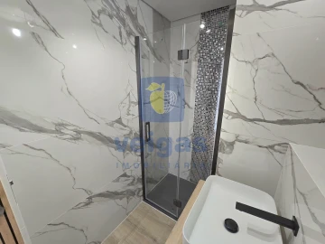 Apartamento T1 para Venda em Charneca de Caparica e Sobreda