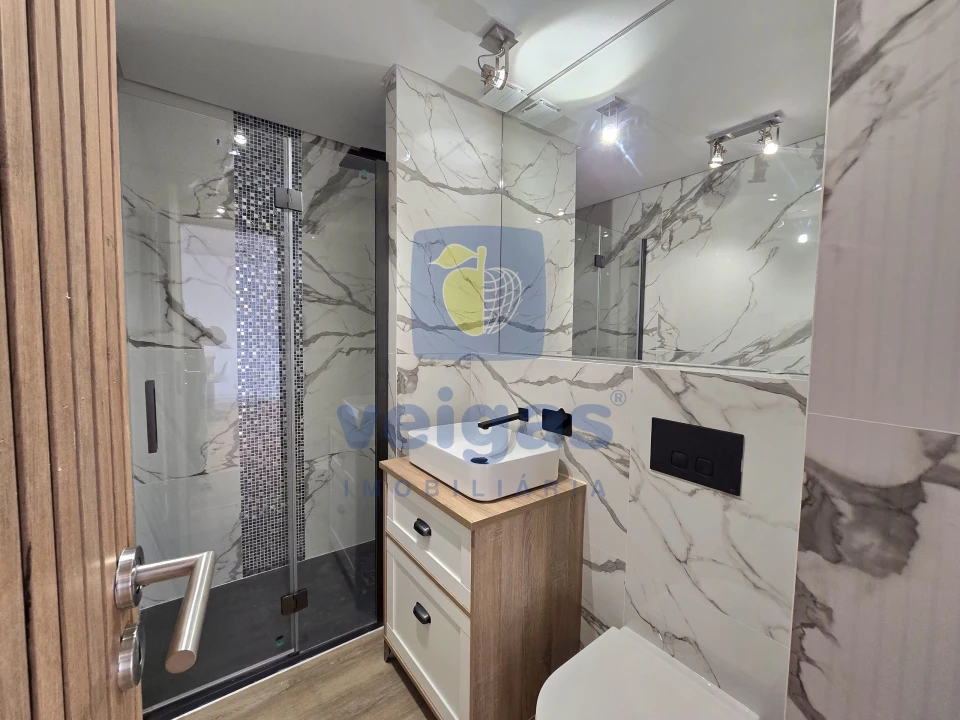 Apartamento T1 para Venda em Charneca de Caparica e Sobreda Foto 14