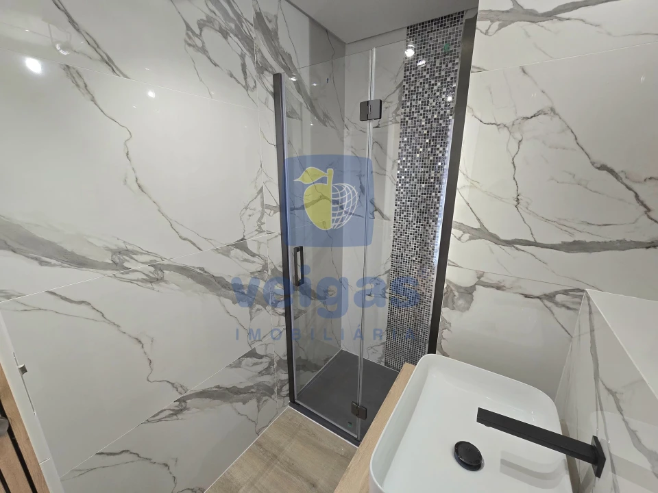 Apartamento T1 para Venda em Charneca de Caparica e Sobreda Foto 15
