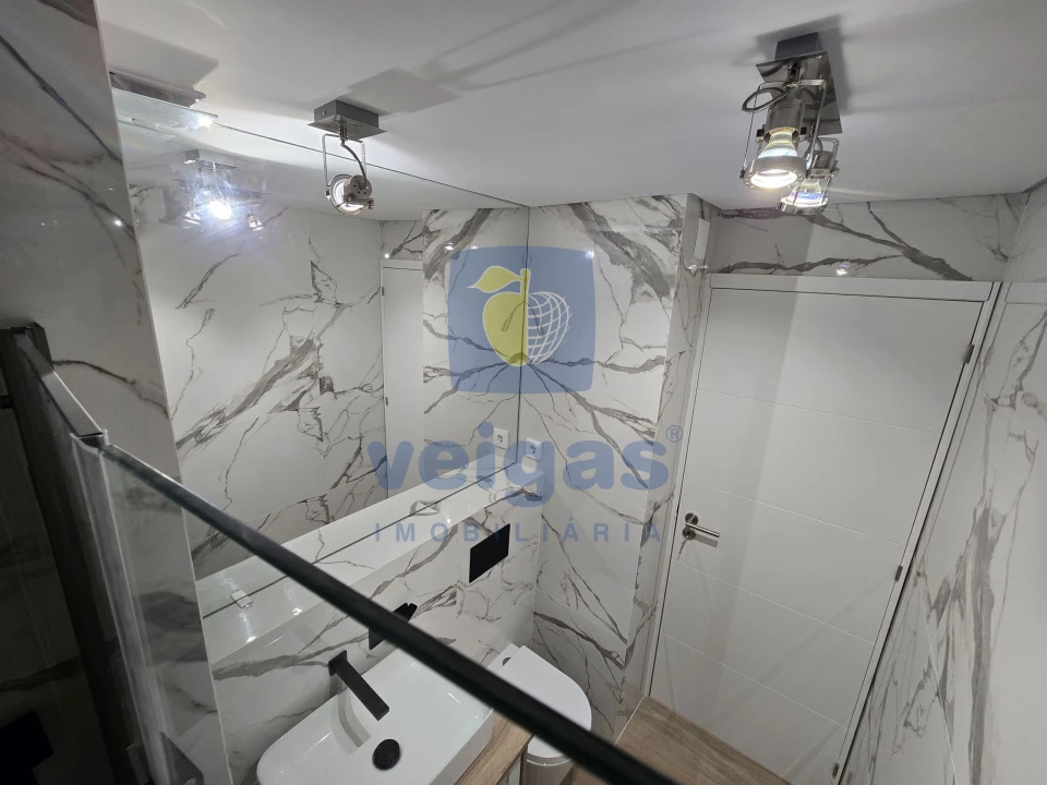 Apartamento T1 para Venda em Charneca de Caparica e Sobreda Foto 17
