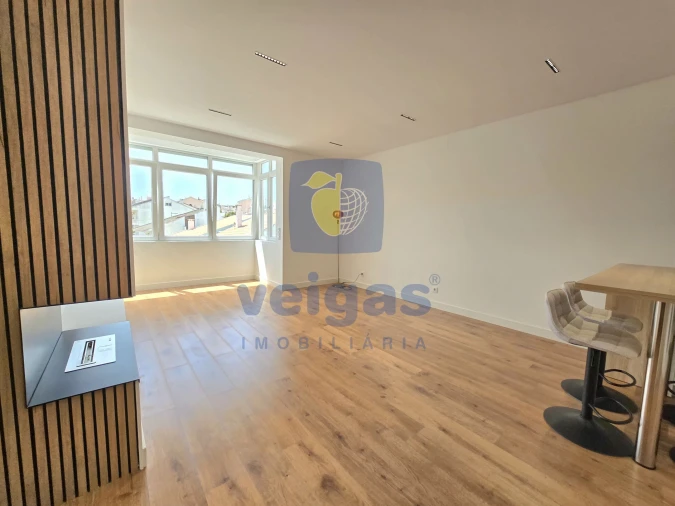 Apartamento T1 para Venda em Charneca de Caparica e Sobreda Foto 2