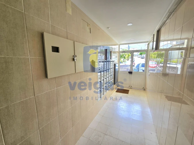 Apartamento T1 para Venda em Charneca de Caparica e Sobreda Foto 21