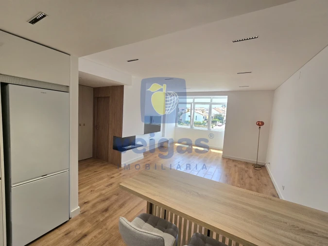 Apartamento T1 para Venda em Charneca de Caparica e Sobreda Foto 4