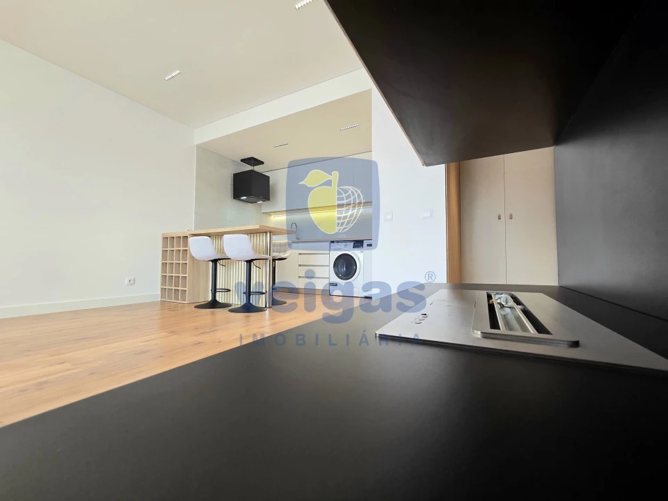 Apartamento T1 para Venda em Charneca de Caparica e Sobreda Foto 9