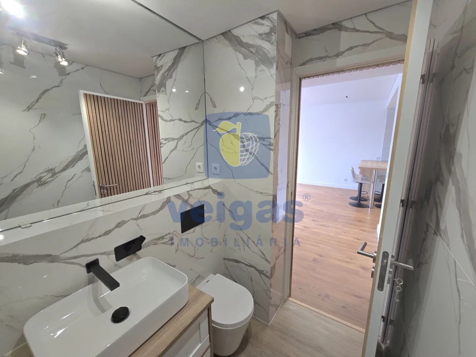 Apartamento T1 para Venda em Charneca de Caparica e Sobreda Foto 16