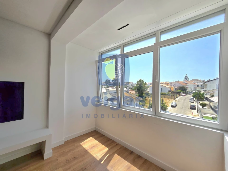 Apartamento T1 para Venda em Charneca de Caparica e Sobreda Foto 7