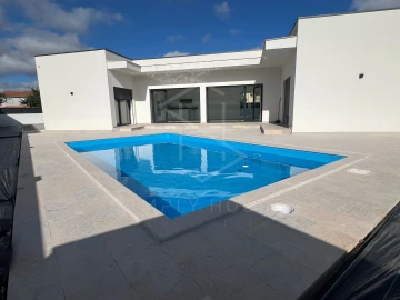 Moradia T3 para Venda em Turquel