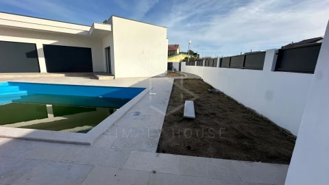 Moradia T3 para Venda em Turquel