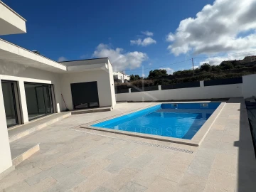 Moradia T3 para Venda em Turquel