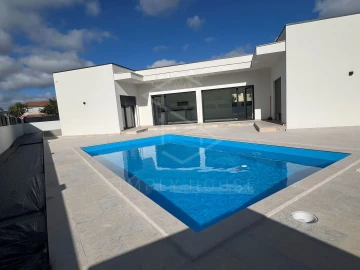 Moradia T3 para Venda em Turquel