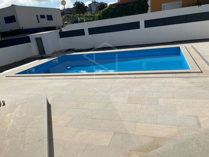 Moradia T3 para Venda em Turquel Foto 31
