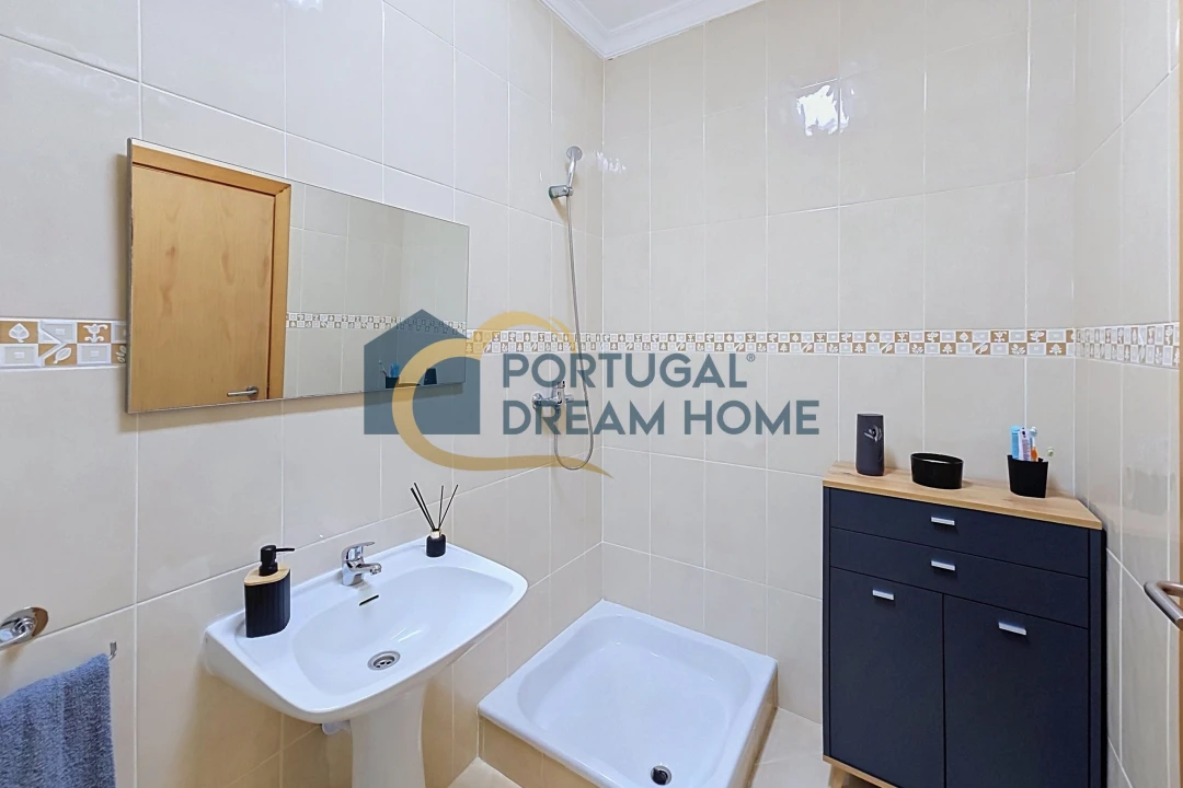 Moradia T4 para Venda em Silves Foto 13