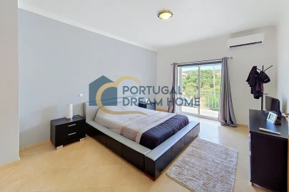 Moradia T4 para Venda em Silves