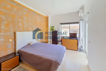 Moradia T4 para Venda em Silves