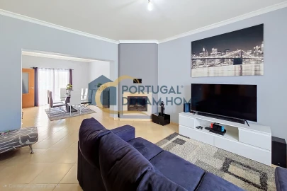Moradia T4 para Venda em Silves