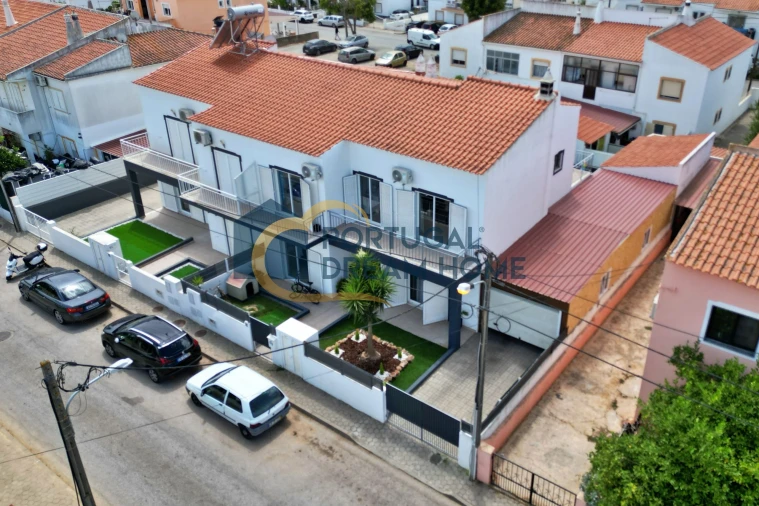 Moradia T4 para Venda em Silves Foto 2