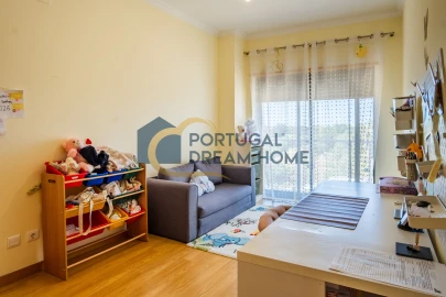 Moradia T3 para Venda em Ferreiras
