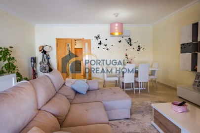 Moradia T3 para Venda em Ferreiras
