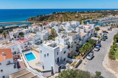 Moradia T3 para Venda em Albufeira e Olhos de Água