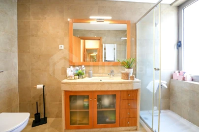 Apartamento T3 para Venda em Azambuja