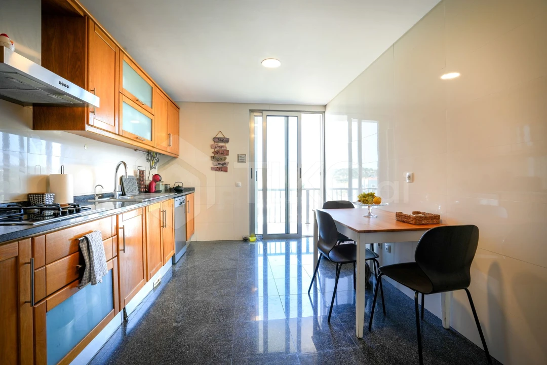 Apartamento T3 para Venda em Azambuja Foto 9