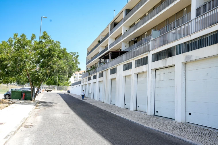 Apartamento T3 para Venda em Azambuja Foto 49