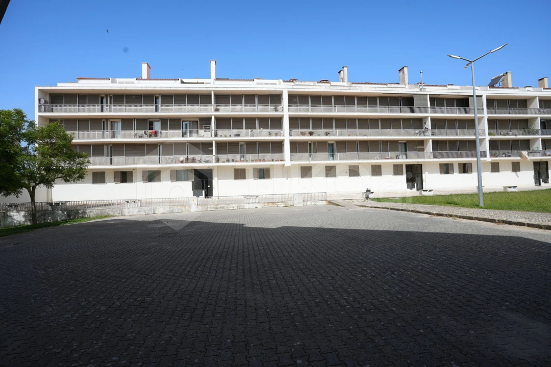 Apartamento T3 para Venda em Azambuja Foto 46